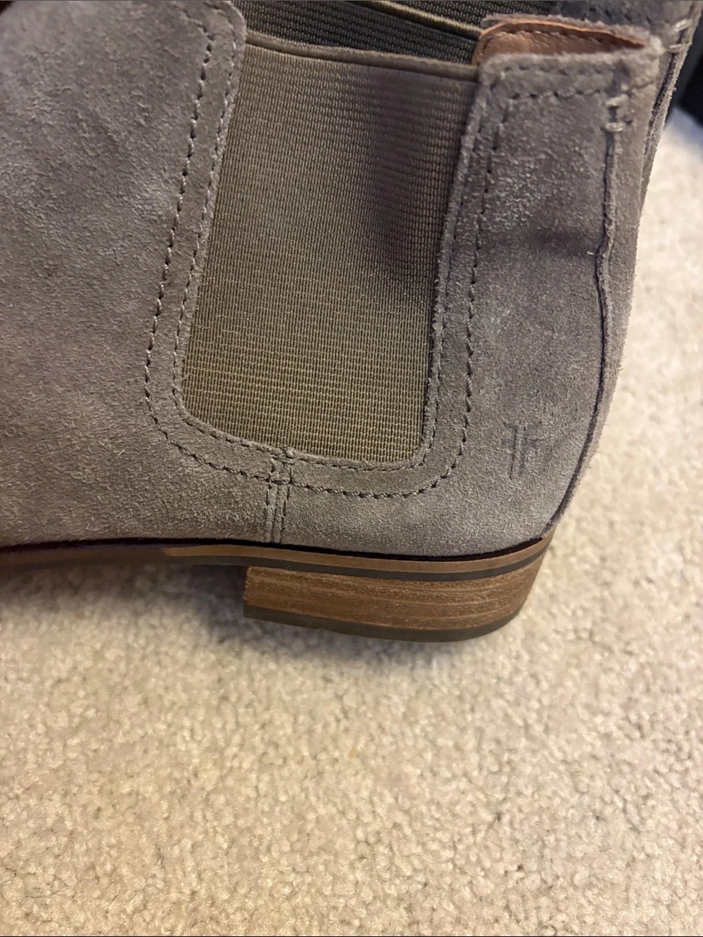 Frye Women  Misty Chelsea Boot Slip On Taupe Bootie Ankle Suede Casual Size 8